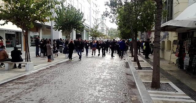 συμβασιούχοι δικαστήρια