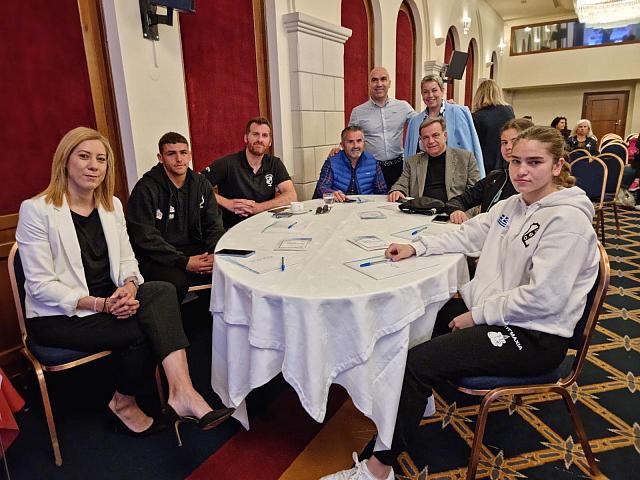 ΑΘΛΗΤΙΚΗ ΗΜΕΡΙΔΑ