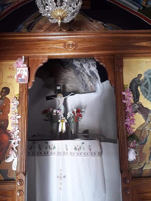 σπηλαιωδης ναός παναγια εξακουστη