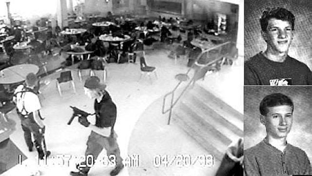 Σαν σήμερα το 1999, σφαγή στο λύκειο Κολουμπάιν, όταν ο Χάρρις και ο Κλέμπολντ σκότωσαν 13 άτομα και τραυμάτισαν άλλα 24, πριν αυτοκτονήσουν