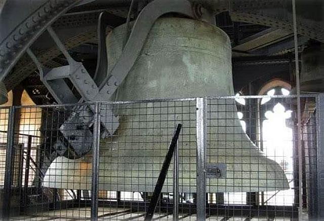 Η καμπάνα του Μπιγκ Μπεν βάρους 13,76 τόνων