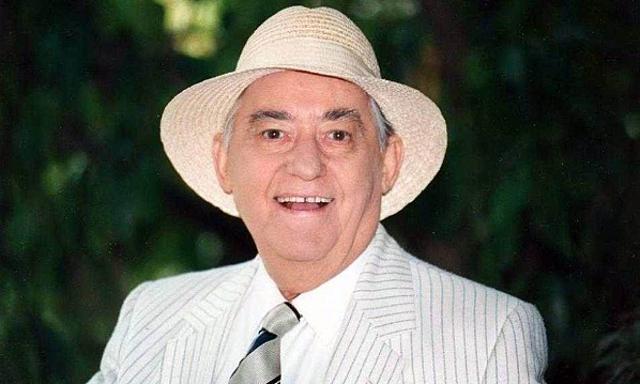 Ο Νίκος Ρίζος