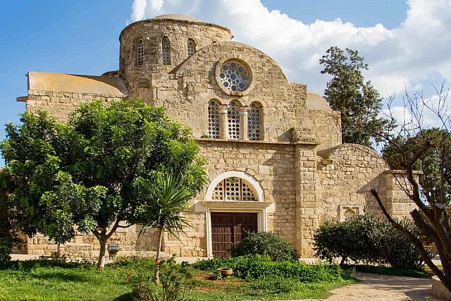 αποστολος βαρναβας κυπρος