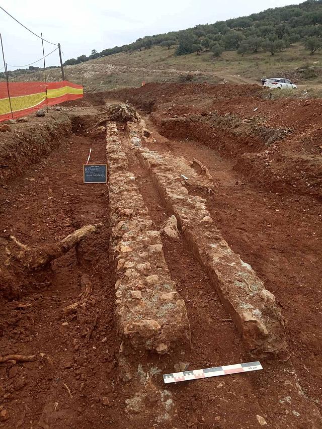 αρχαιο υδραγωγείο χερσονησος