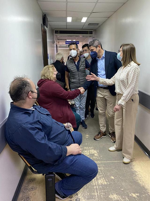 Το Βενιζέλειο Νοσοκομείο επισκέφθηκε ο Λευτέρης Αυγενάκης