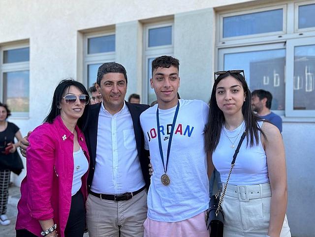 αυγενακης γελ γαζιου