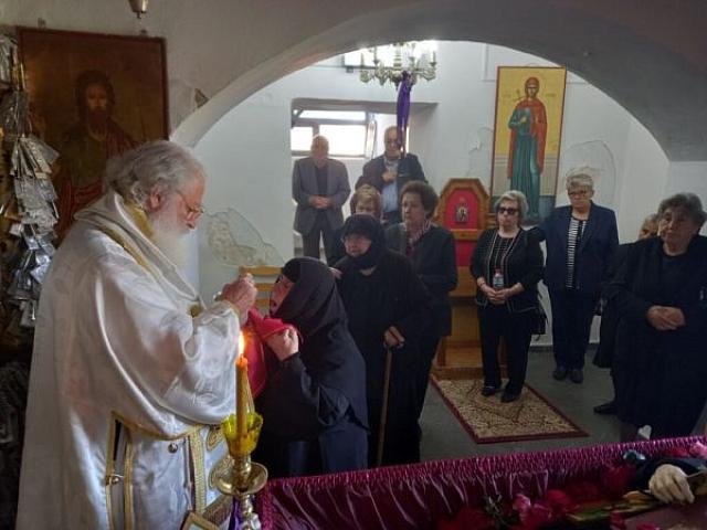 κηδεία ηγουμενης βονη