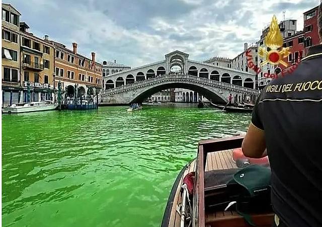 βενετια πρασινα νερά