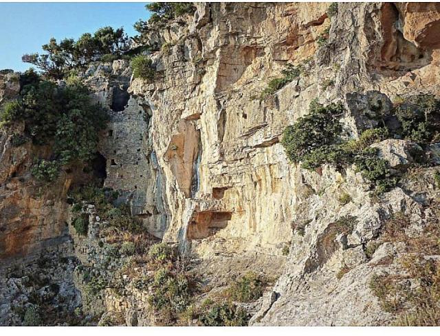 Κελιά Καλογράδων