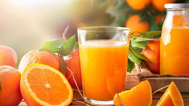 φυσικός χυμός πορτοκάλι