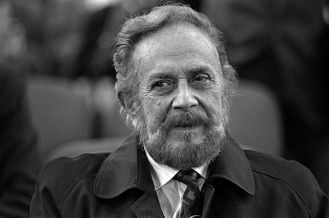 Ο Γιάννης Ρίτσος