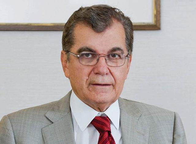 Ο Δημήτρης Κρεμαστινός