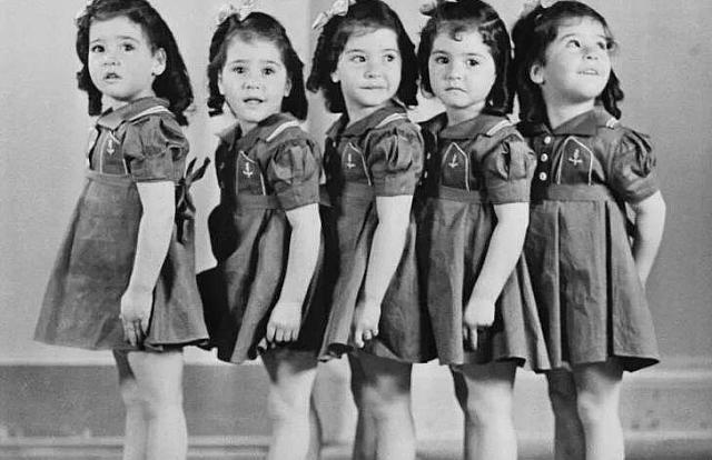 Τα πεντάδυμα Ντιόν