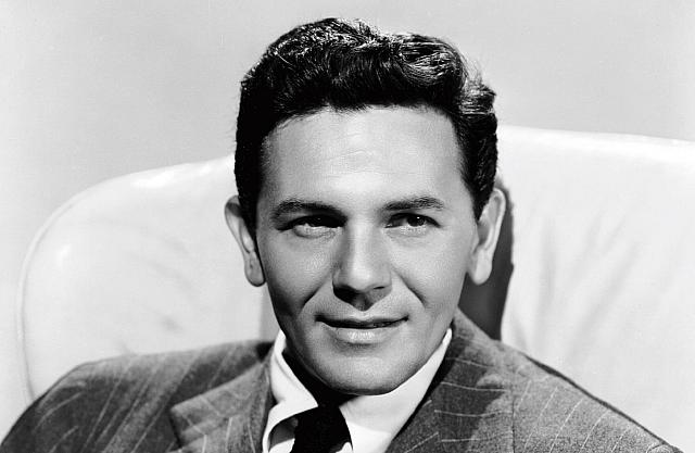 Ο Τζον Γκάρφιλντ