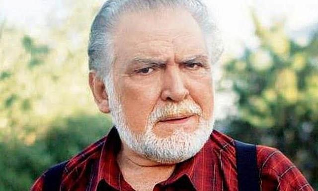 Ο Κώστας Καζάκος