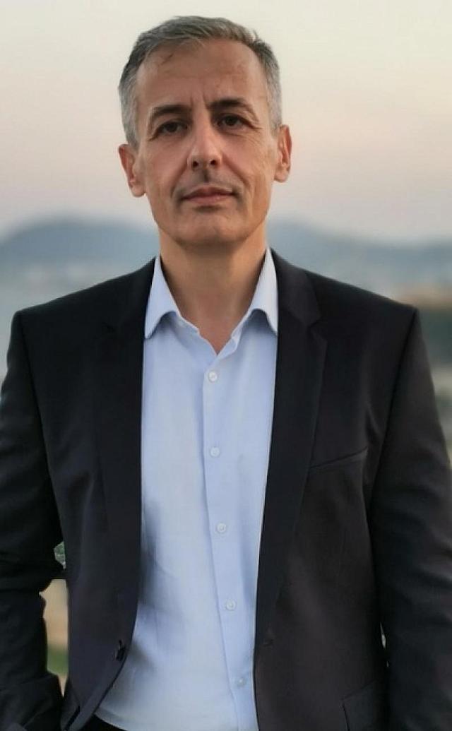 γιώργος σαμιωτάκης