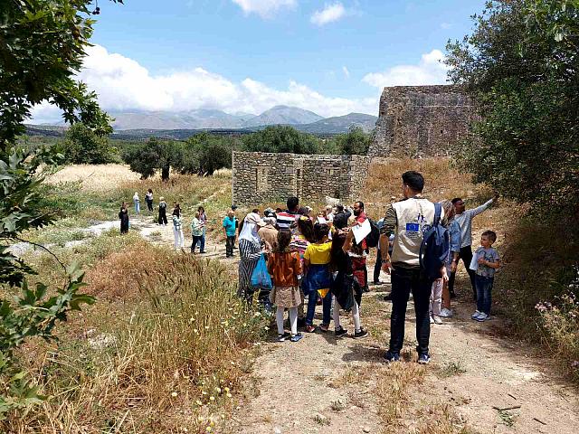 Μεγάλη "αγκαλιά" Κρητικών στα παιδιά μεταναστών και προσφύγων εμπόλεμων περιοχών