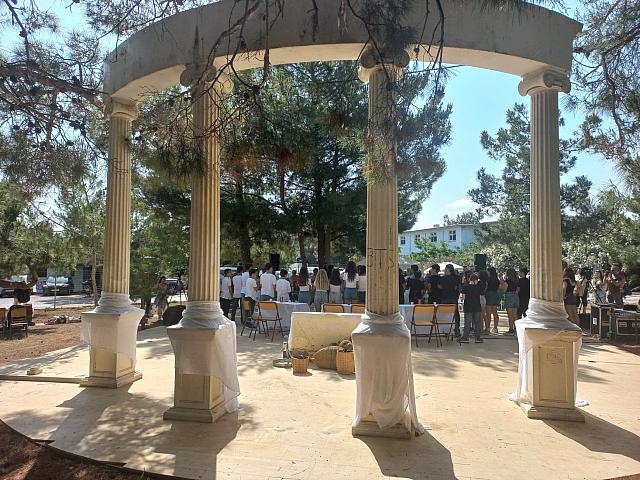 σχολειο γουρνων