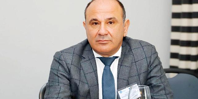 νίκος χαλκιαδάκης