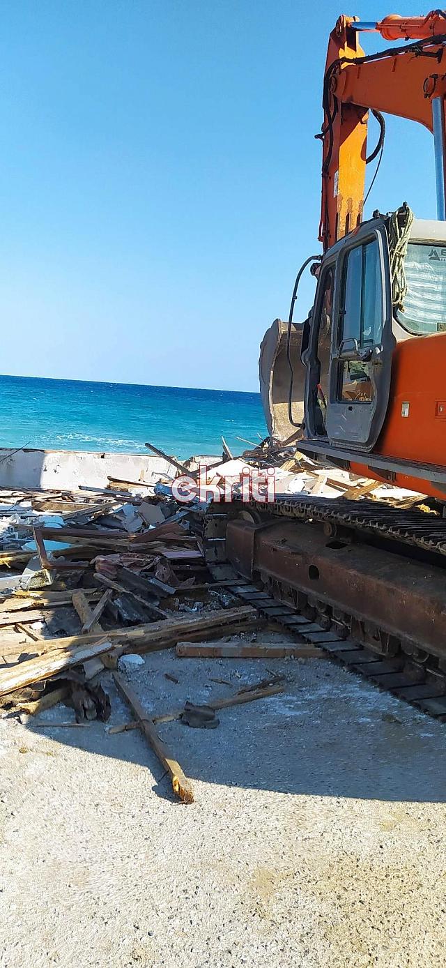 Κατεδάφιση στο Τομπρούκ