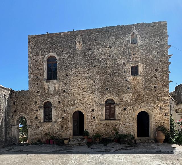 πυργος καλλεργων