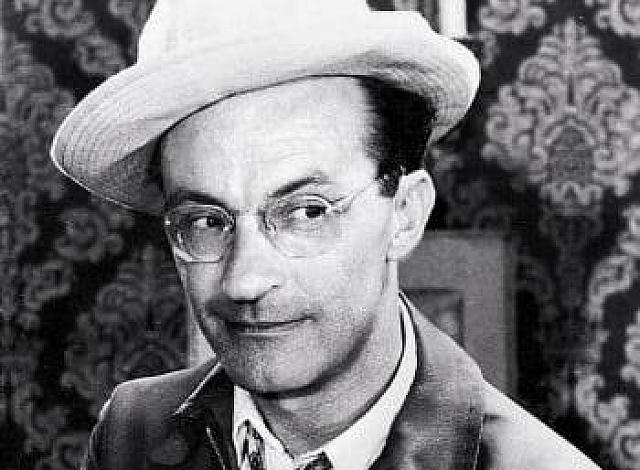 Ο Ντίνος Ηλιόπουλος