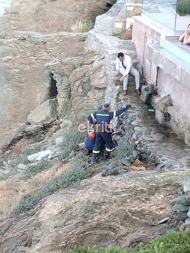 Άνδρας έπεσε από μεγάλο ύψος - Συναγερμός στην Πυροσβεστική