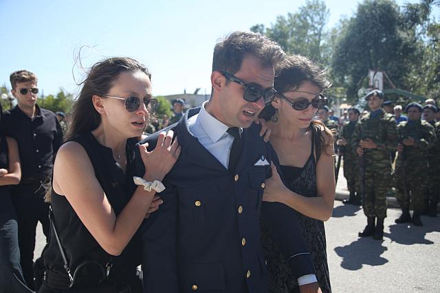 Το τελευταίο “αντίο” στον Ήρωα πιλότο Περικλή Στεφανίδη