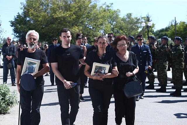 Το τελευταίο “αντίο” στον Ήρωα πιλότο Περικλή Στεφανίδη