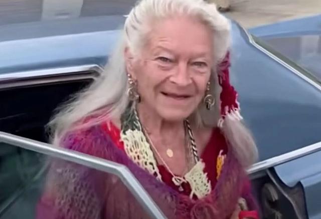 ΣΠΙΤΙ ΜΕ ΚΛΟΠΙΜΑΙΑ