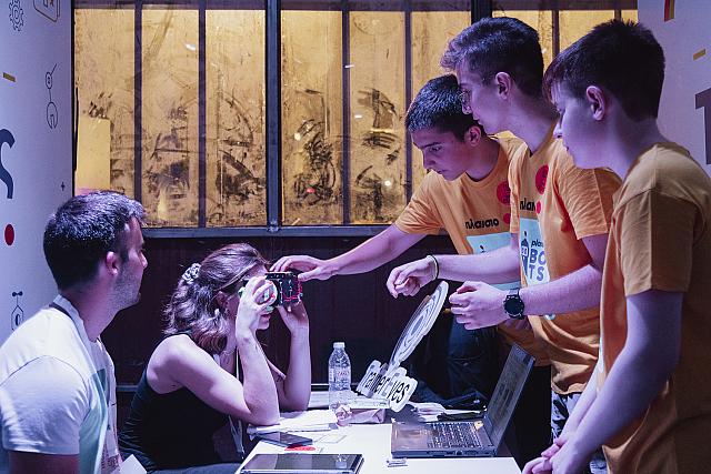 πλαισιο, Plaisiobots: Race 2.0