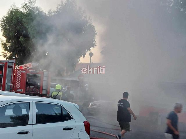 Συναγερμός στην Πυροσβεστική - Στις φλόγες καντίνα