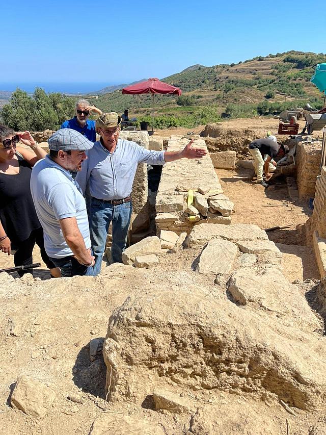 παρασυρης λυττος