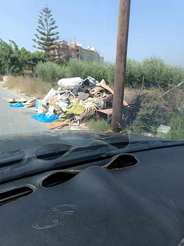 Γούρνες Τεμένους - Σκουπίδια