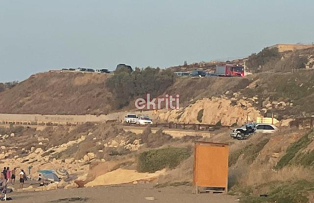 Η φωτιά στο αυτοκίνητο κινητοποίησε την Πυροσβεστική