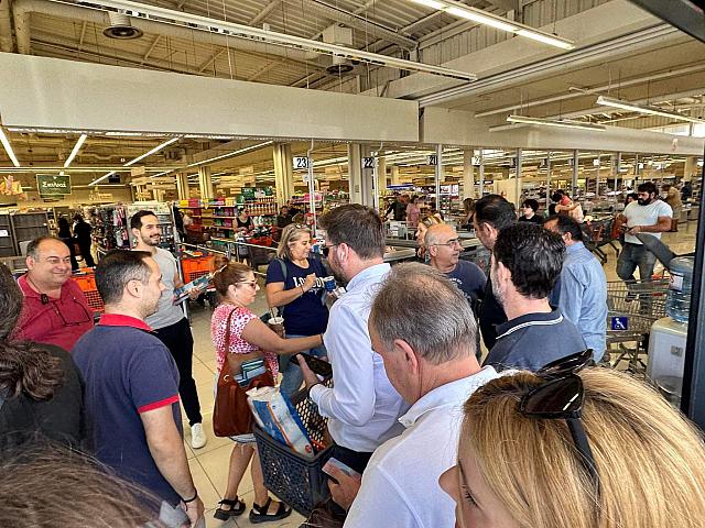 Θερμή υποδοχή στον Μενέλαο Μποκέα από κατοίκους και επιχειρηματίες στην Αμμουδάρα