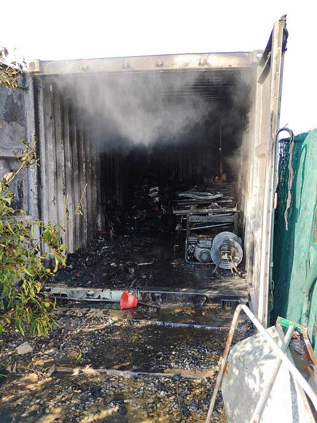 ΦΩΤΙΆ ΚΟΝΤΈΙΝΕΡ