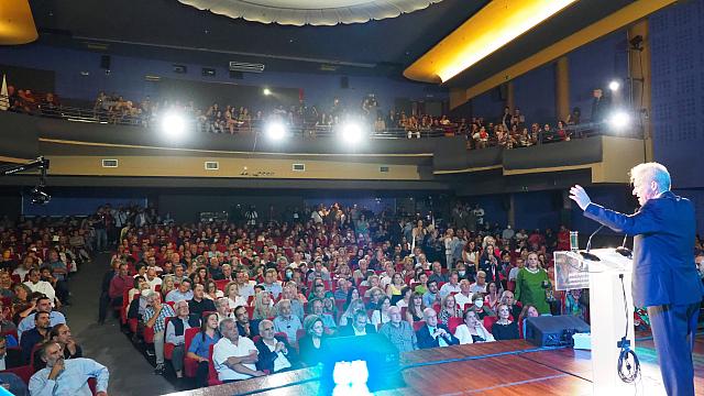 Αλέξης Καλοκαιρινός