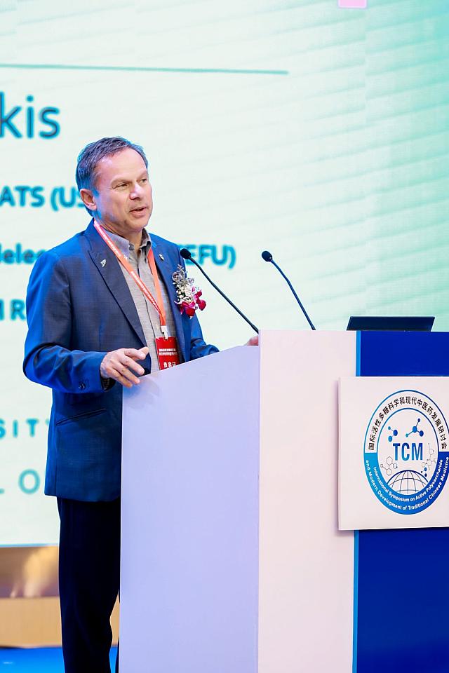 ΑΡΙΣΤΕΙΔΗΣ ΤΣΑΤΣΑΚΗΣ ΚΙΝΑ