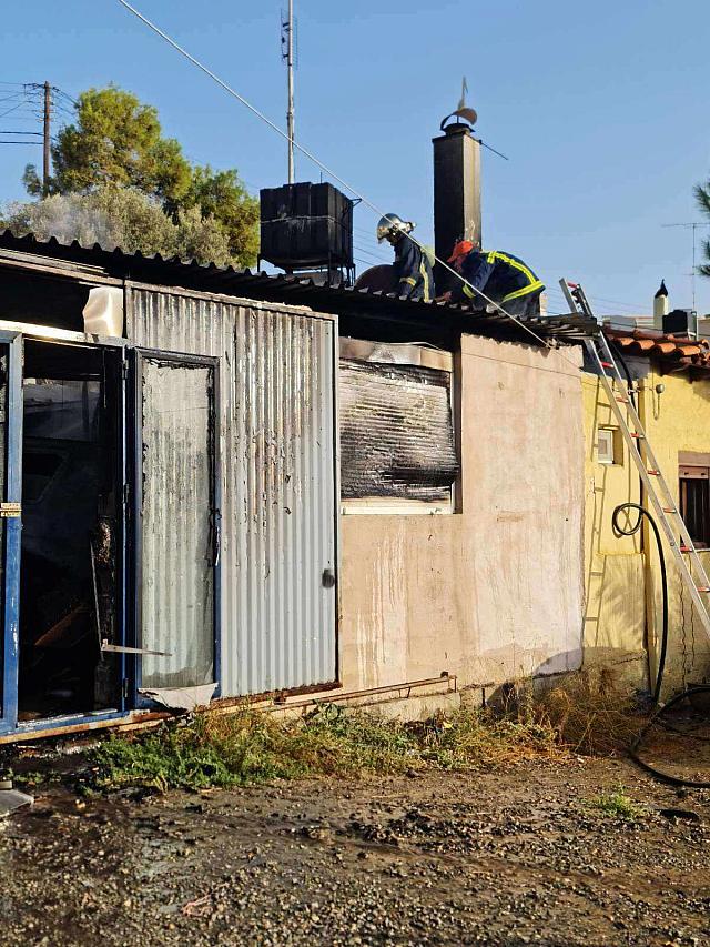 Πυρκαγιά σε αποθήκη