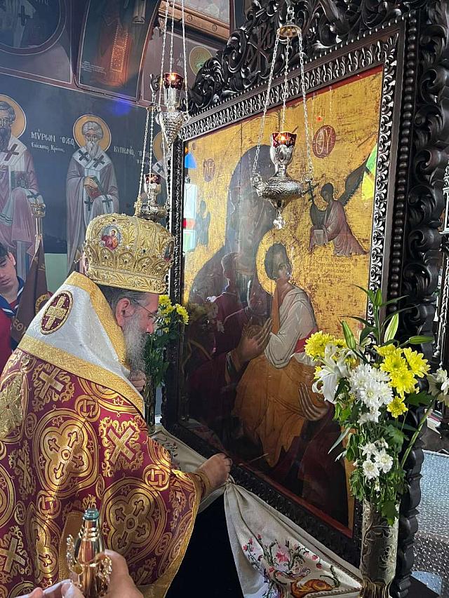 Η «ΕΝΘΡΟΝΙΣΗ» ΤΗΣ ΚΕΡΑΣ ΤΟΥ ΡΕΘΕΜΝΟΥΣ