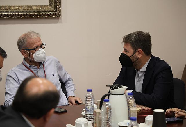 ΕΠΙΣΚΕΨΗ ΝΙΚΟΥ ΑΝΔΡΟΥΛΑΚΗ ΣΤΟ ΒΕΝΙΖΕΛΕΙΟ