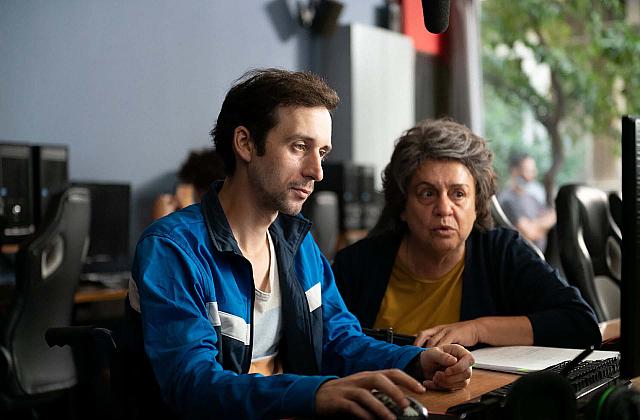 κωμωδία&nbsp;“Black Stone”