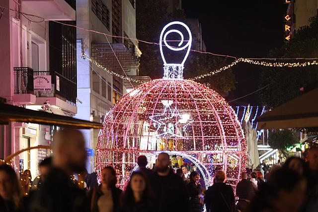 Χριστουγεννιάτικος στολισμός Ηράκλειο
