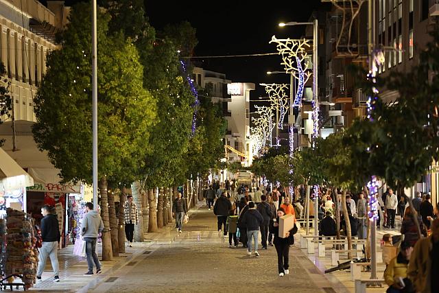 Χριστουγεννιάτικος στολισμός Ηράκλειο