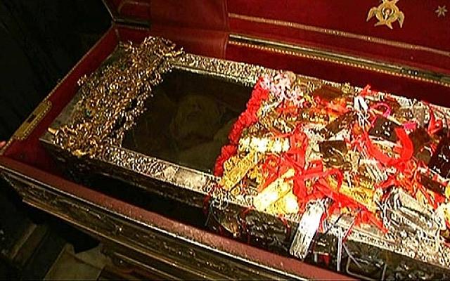 αγιος σπυριδων - λαρνακα με σκηνωμα