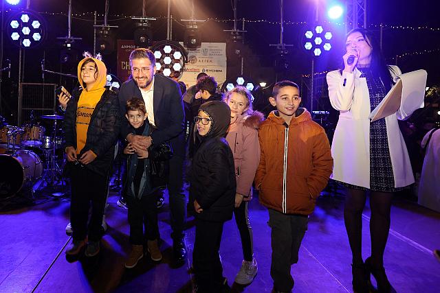 φωταγώγηση δέντρου 