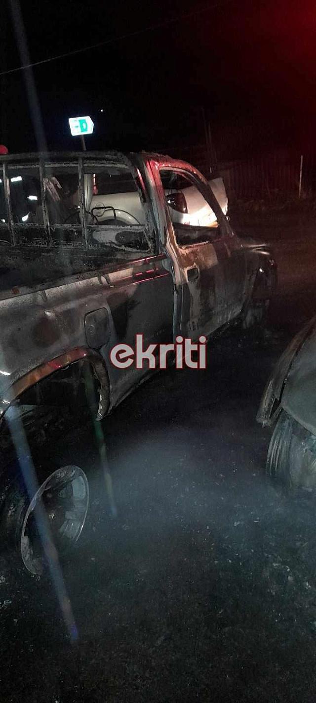 φωτια σε αυτοκίνητα στο Σελί Ρεθύμνου