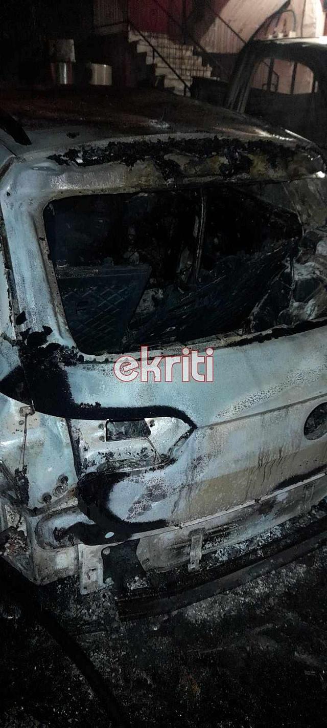 φωτια σε αυτοκίνητα στο Σελί Ρεθύμνου