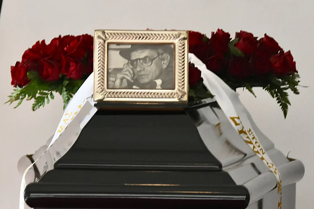 κηδεια βασιλικός φέρετρο